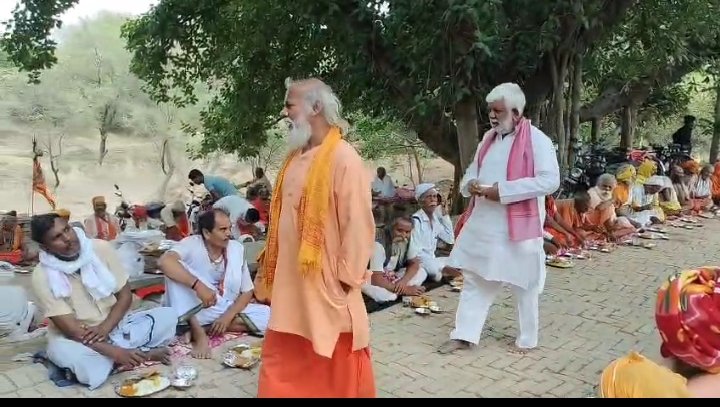 साधु संतों की सेवा करना भगवान की पूजा से बढ़कर है- पूर्व मंत्री सुरेंद्र सिंह पटेल