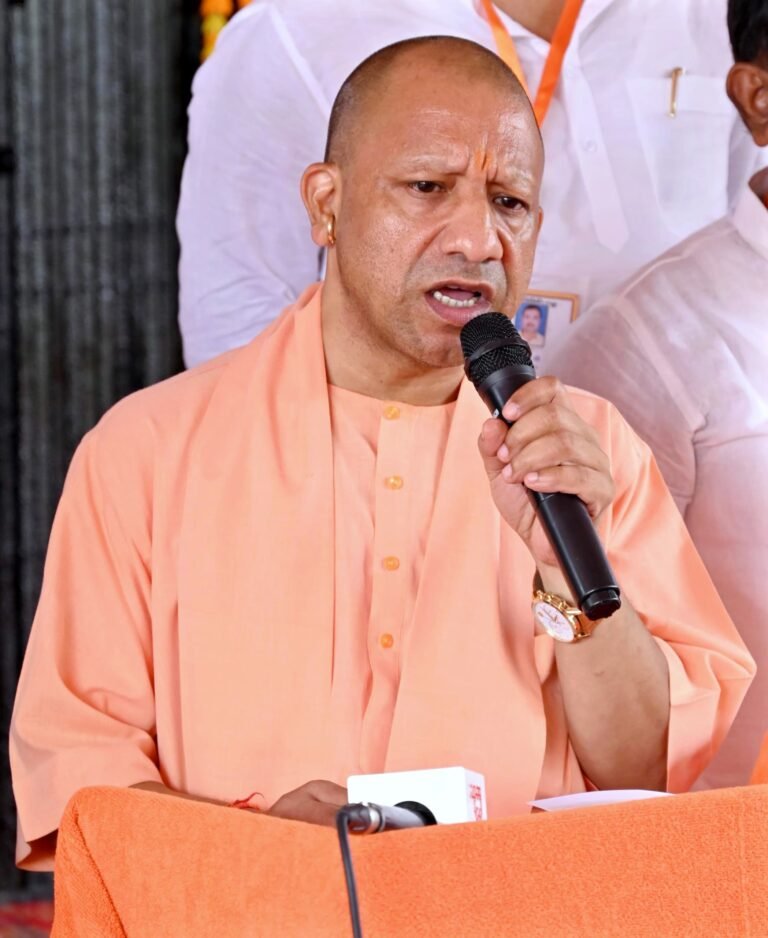 मुख्यमंत्री ने आंधी-बारिश, ओलावृष्टि, वज्रपात के दृष्टिगत सम्बन्धित जनपदों के अधिकारियों को पूरी तत्परता से राहत कार्य संचालित करने के निर्देश दिए