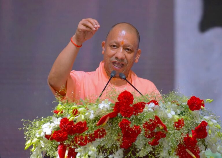 आधुनिक भारत के निर्माण में मील का पत्थर बनेगी एआई यूनिवर्सिटीः सीएम योगी