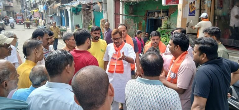 75 दिवसीय वार्ड प्रवास का आठवाँ दिनविधायक डा नीलकंठ तिवारी ने किया वार्ड ईश्वरगंगी में प्रवास