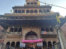 बाँके बिहारी मंदिर विवादः बार-बार एक ही मुद्दा उठाने पर सुप्रीम कोर्ट ने गोस्वामी पक्ष को लगाई फटकार