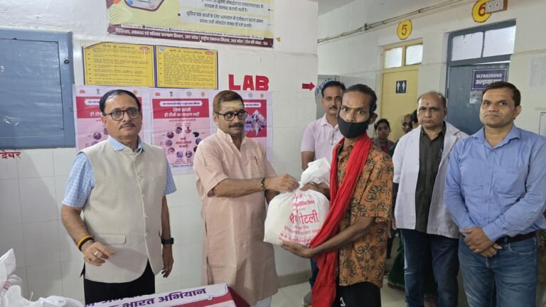 टीबी से मुक्ति के लिए जन सहभागिता आवश्यक- पूर्व राज्य मंत्री डॉ नीलकंठ तिवारी