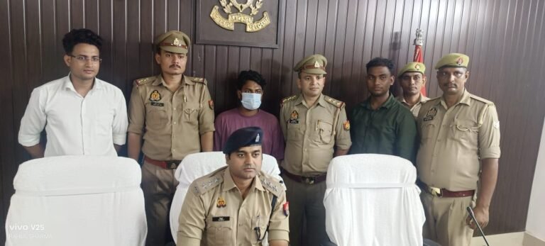 फर्जी सिम बनाकर साइबर अपराधियों को बेचने वाले गैंग के एक सदस्य को साइबर सेल व थाना चेतगंज की संयुक्त टीम के द्वारा किया गया गिरफ्तार।