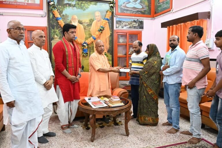 मिशन शक्ति- 2 कुपोषण से सुपोषण की ओर बदलाव की मिसाल बनी आंगनबाड़ी कार्यकर्ता सुजाता कुशवाहा