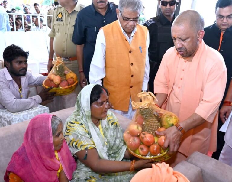 पीड़ितों के हर कष्ट में साथ खड़ी है सरकारः मुख्यमंत्री