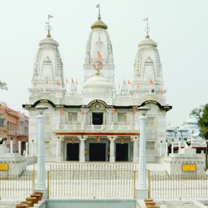 लोक कल्याण के आगे गोरक्षपीठ ने कभी नहीं की परंपरा की परवाह