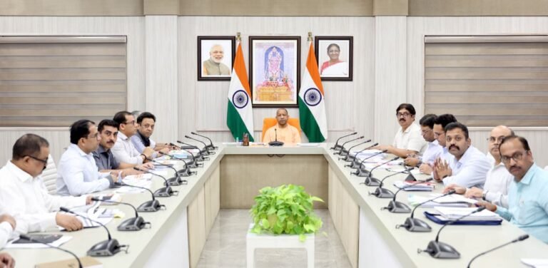 मलिन बस्तियों का कायाकल्प जरूरी, मूलभूत सुविधाओं का हो विस्तारः मुख्यमंत्री