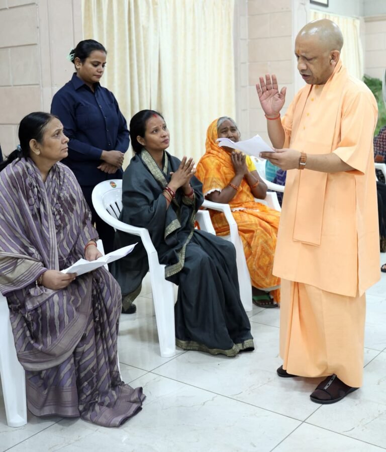 हर चेहरे पर खुशी और संतुष्टि ही सरकार की प्राथमिकता: सीएम योगी