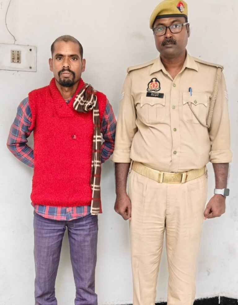 थाना चोपन पुलिस ने दुष्कर्म व पॉक्सो एक्ट प्रकरण से सम्बन्धित वांछित अभियुक्त को किया गिरफ्तार-
