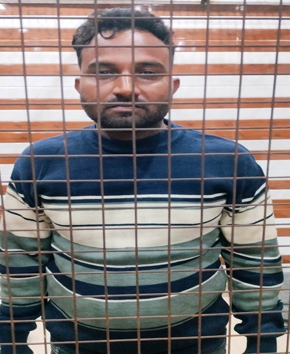 थाना लाइनबाजार पुलिस टीम द्वारा दुष्कर्म के मुकदमे में वांछित 01 अभियुक्त को किया गया गिरफ्तार-