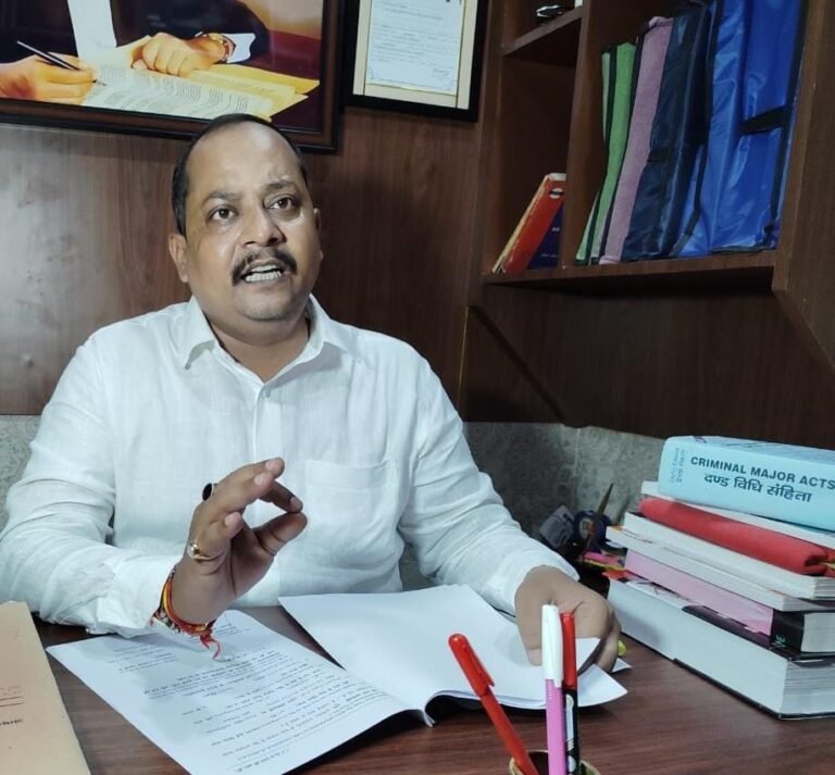 अधिवक्ता विकास सिंह की प्रभावी पैरवी पर व्यापार मंडल के महामंत्री को मिली अग्रिम जमानत