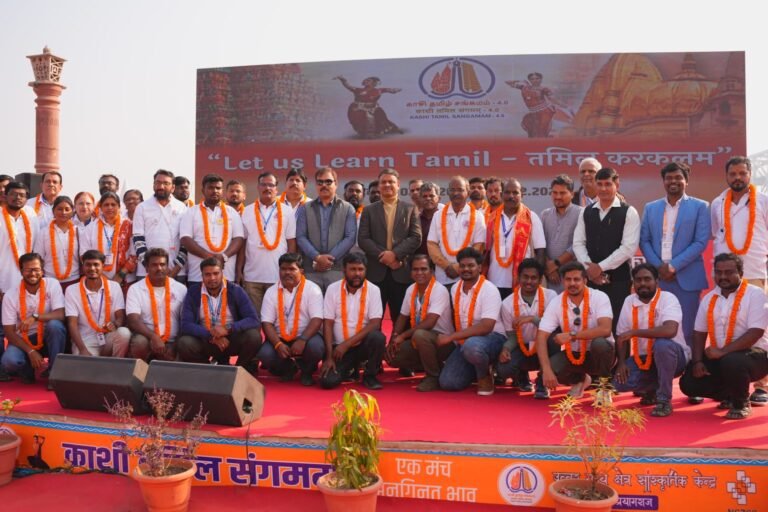 तमिलनाडु से काशी पहुंचा पांचवां दल डमरू वादन और पुष्पवर्षा के बीच हुआ स्वागत