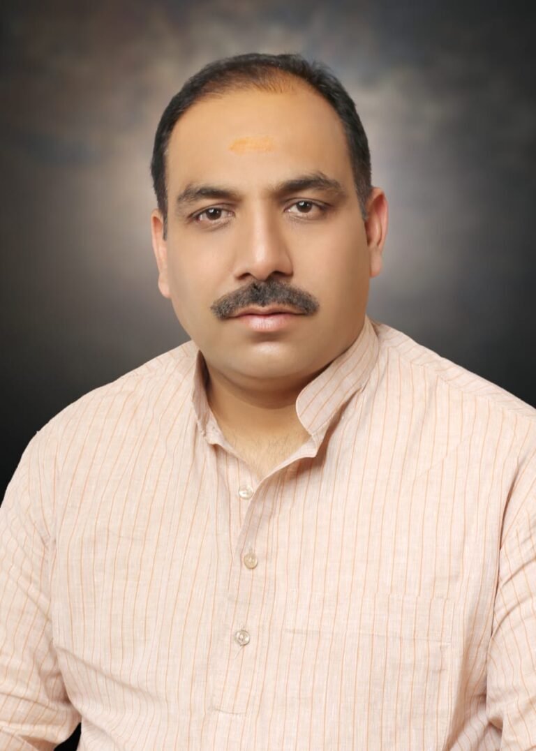 BJP सरकार ने बजट के नाम पर जनता की उम्मीदों से पूरी तरह खाली दस्तावेज़ संसद में पेश किया है-राघवेन्द्र चौबे