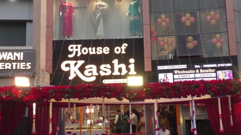 House of Kashi का भव्य शुभारंभ, बनारस को मिला एथनिक फैशन का नया केंद्र