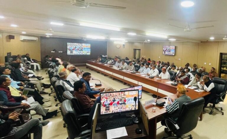 आईआईवीआर में भारत विस्तार का सजीव प्रसारण