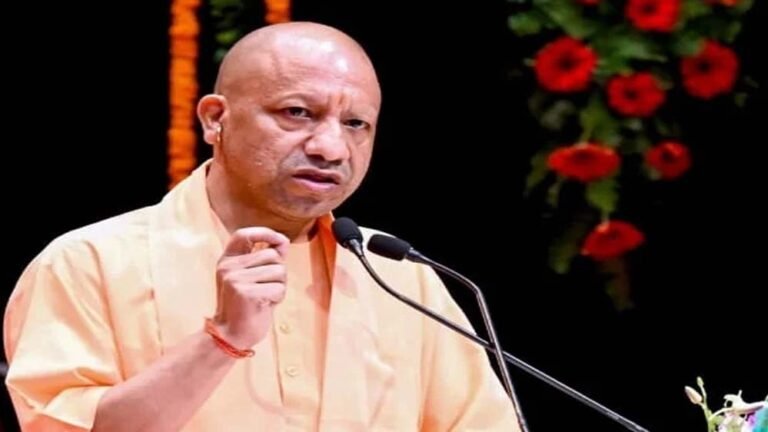 सीएम योगी के निर्देश पर बांग्लादेश से विस्थापित 331 हिंदू परिवारों को लखीमपुर-खीरी में बसाया गया