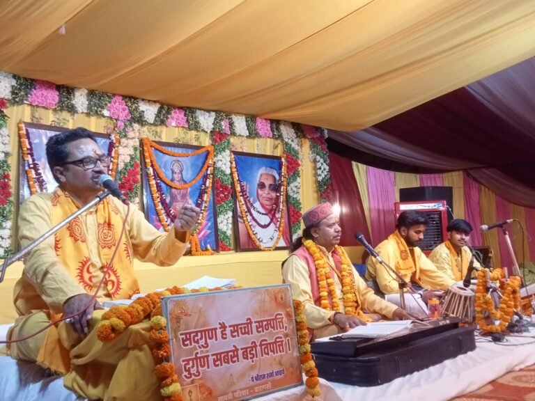 कथा सुनना भी किसी साधना से कम नहीं है-कथावाचक पंडित विद्याधर मिश्र