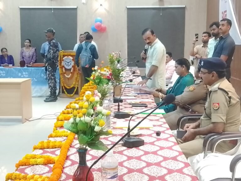 चंदौली: राजकीय आईटीआई रेवसा में मिशन शक्ति अभियान के तहत मेगा सम्मान समारोह आयोजित